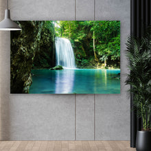 Lade das Bild in den Galerie-Viewer, Poster Wasserfall im Wald von Thailand Querformat