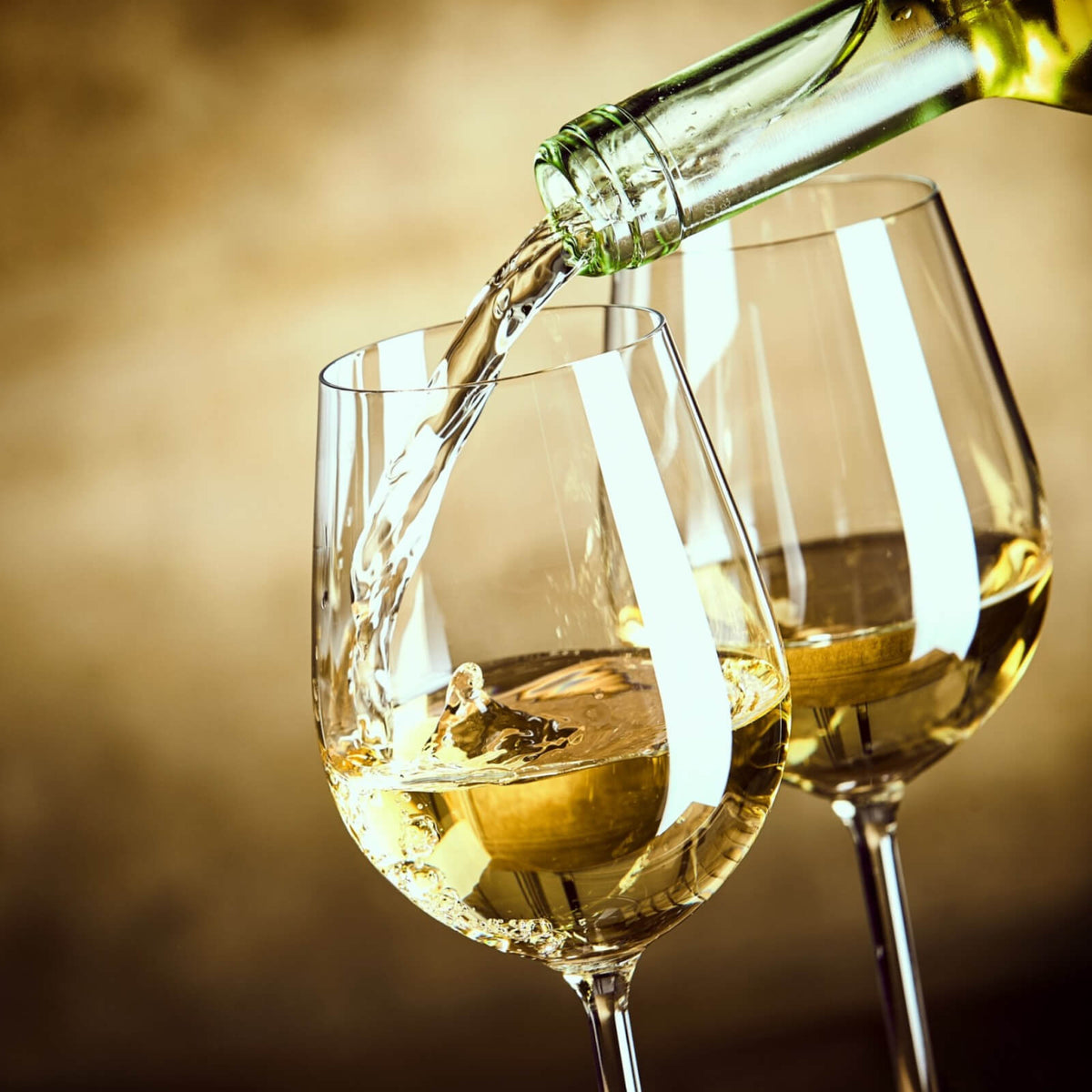 Leinwandbild Weißwein Genuss im Versandkostenfrei Wandguru & Quadrat, – Aufhängefertig