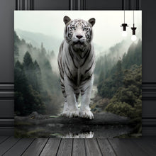 Lade das Bild in den Galerie-Viewer, Leinwandbild Weisser Tiger am Waldrand Quadrat