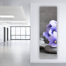 Lade das Bild in den Galerie-Viewer, Spannrahmenbild Zen Steine mit Lila Blumen Panorama Hoch