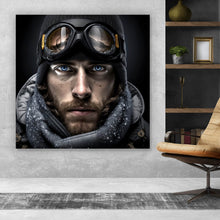 Lade das Bild in den Galerie-Viewer, Poster Abenteuerlicher Mann mit eisblauen Augen im Schnee Quadrat

