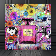 Lade das Bild in den Galerie-Viewer, Poster Abstrakte Collage mit Parfumflasche Quadrat
