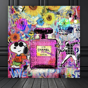 Spannrahmenbild Abstrakte Collage mit Parfumflasche Quadrat