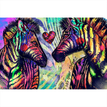 Lade das Bild in den Galerie-Viewer, Leinwandbild Abstrakte Zebras mit Herz Querformat
