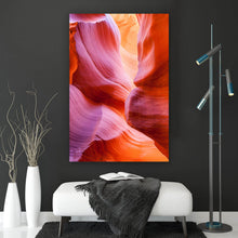 Lade das Bild in den Galerie-Viewer, Spannrahmenbild Antelope Canyon Hochformat
