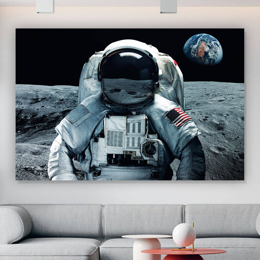 Spannrahmenbild Astronaut auf dem Mond Querformat