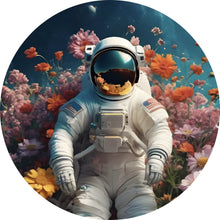 Lade das Bild in den Galerie-Viewer, Aluminiumbild gebürstet Astronaut in einem Blumenmeer Kreis
