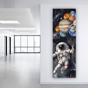 Aluminiumbild gebürstet Astronaut mit Planeten Ballons Panorama Hoch