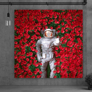 Acrylglasbild Astronaut zwischen Rosen Quadrat