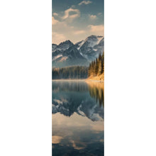 Lade das Bild in den Galerie-Viewer, Leinwandbild Atemberaubende Landschaft mit Bergen und See Panorama Hoch
