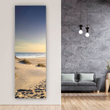 Lade das Bild in den Galerie-Viewer, Leinwandbild Atemberaubende Strandlandschaft Panorama Hoch
