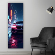 Lade das Bild in den Galerie-Viewer, Spannrahmenbild Auto in belebter nächtlicher Stadt Panorama Hoch
