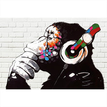 Lade das Bild in den Galerie-Viewer, Leinwandbild Banksy - DJ Monkey Querformat
