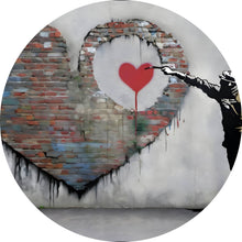 Lade das Bild in den Galerie-Viewer, Aluminiumbild Banksy großes Herz Street Art Kreis
