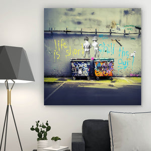 Poster Banksy - Life is short Quadrat