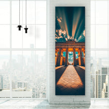 Lade das Bild in den Galerie-Viewer, Aluminiumbild gebürstet Beeindruckendes Wahrzeichen im Sonnenlicht Panorama Hoch
