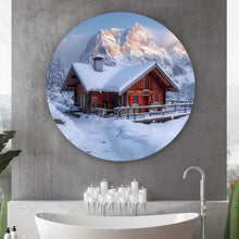 Lade das Bild in den Galerie-Viewer, Aluminiumbild gebürstet Berghütte in verschneiter Alpenlandschaft bei Sonnenaufgang Kreis
