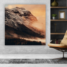 Lade das Bild in den Galerie-Viewer, Poster Berglandschaft bei Sonnenaufgang Quadrat
