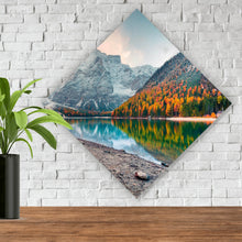 Lade das Bild in den Galerie-Viewer, Leinwandbild Berglandschaft mit Spiegelung im See Raute
