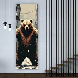 Acrylglasbild Bewaffneter Bär in schneebedeckter Stadtgasse Panorama Hoch