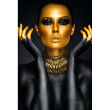 Lade das Bild in den Galerie-Viewer, Leinwandbild Black Bodypaint Hochformat

