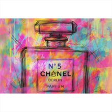 Lade das Bild in den Galerie-Viewer, Leinwandbild Parfum vor farbenfrohem Hintergrund Querformat
