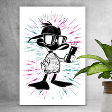 Lade das Bild in den Galerie-Viewer, Leinwandbild Cartoon Ente mit Smartphone Hochformat
