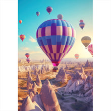 Lade das Bild in den Galerie-Viewer, Poster Eindrucksvolle Ballonfahrt über Landschaft Hochformat

