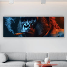 Lade das Bild in den Galerie-Viewer, Poster Eindrucksvoller Gorilla mit Zigarre Panorama
