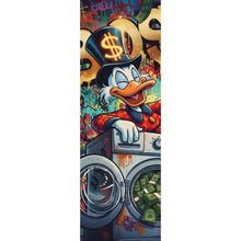 Lade das Bild in den Galerie-Viewer, Aluminiumbild gebürstet Entenboss mit Geldmotiv Panorama Hoch
