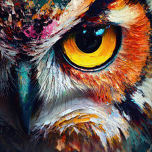 Lade das Bild in den Galerie-Viewer, Spannrahmenbild Faszinierendes buntes Eulen Porträt Quadrat
