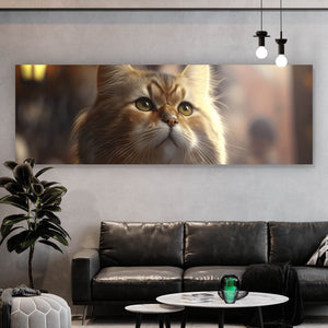 Leinwandbild Flauschige Katze genießt Bier in gemütlicher Kneipe Panorama