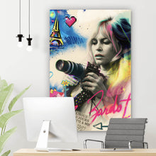 Lade das Bild in den Galerie-Viewer, Aluminiumbild Französische Film Ikone im Graffiti Stil Hochformat
