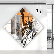 Lade das Bild in den Galerie-Viewer, Leinwandbild Freiheitsstatue vor moderner Stadt Raute
