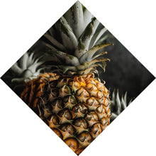 Lade das Bild in den Galerie-Viewer, Acrylglasbild Fruchtige Ananas auf Leinentuch Raute
