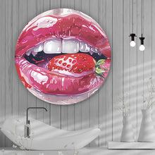 Lade das Bild in den Galerie-Viewer, Aluminiumbild Glänzende Lippen mit Erdbeere Kreis
