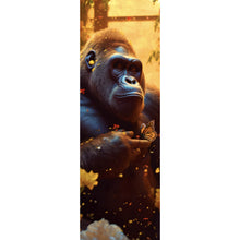 Lade das Bild in den Galerie-Viewer, Poster Gorilla mit Schmetterling Digital Art Panorama Hoch
