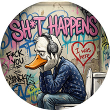 Lade das Bild in den Galerie-Viewer, Aluminiumbild Graffiti Ente auf der Toilette Kreis
