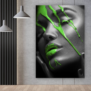 Leinwandbild Green Lips Hochformat