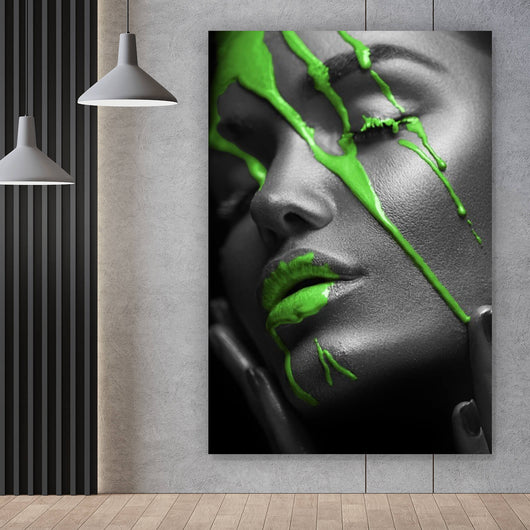 Leinwandbild Green Lips Hochformat