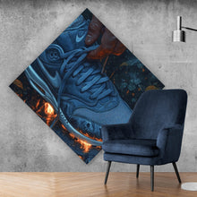 Lade das Bild in den Galerie-Viewer, Aluminiumbild Hand bindet Sneaker über leuchtendem Boden Raute
