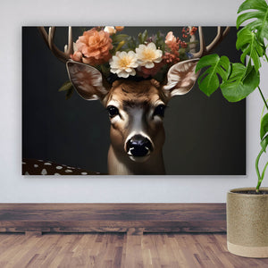 Spannrahmenbild Hirsch mit blumengeschmücktem Geweih Querformat