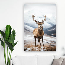 Lade das Bild in den Galerie-Viewer, Aluminiumbild gebürstet Hirsch vor schneebedeckten Berglandschaft Hochformat
