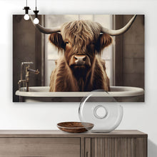 Lade das Bild in den Galerie-Viewer, Aluminiumbild gebürstet Hochlandrind in der Badewanne Vintage Querformat
