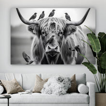 Lade das Bild in den Galerie-Viewer, Aluminiumbild gebürstet Hochlandrind mit Vögeln und Fuchs Querformat
