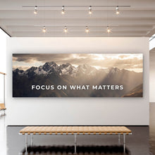 Lade das Bild in den Galerie-Viewer, Spannrahmenbild Inspirierende Berglandschaft Panorama

