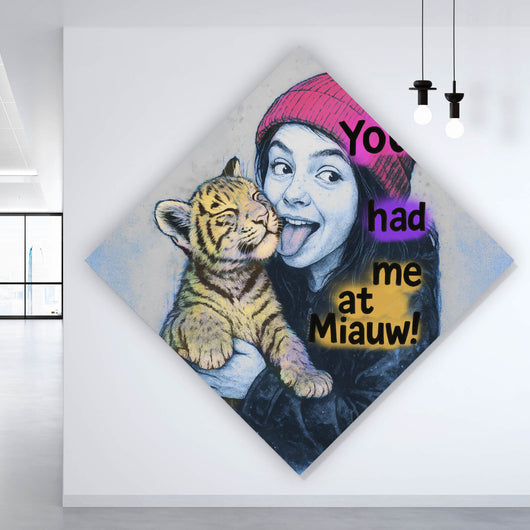 Aluminiumbild gebürstet Jugendliches Mädchen mit einem Tigerjungen Street Art Raute