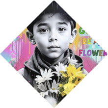 Lade das Bild in den Galerie-Viewer, Poster Junge mit Blumen vor buntem Hintergrund Raute

