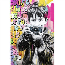 Lade das Bild in den Galerie-Viewer, Spannrahmenbild Junge mit Kamera und bunte Graffiti Wand Hochformat
