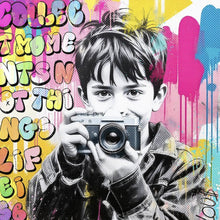 Lade das Bild in den Galerie-Viewer, Aluminiumbild Junge mit Kamera und bunte Graffiti Wand Quadrat
